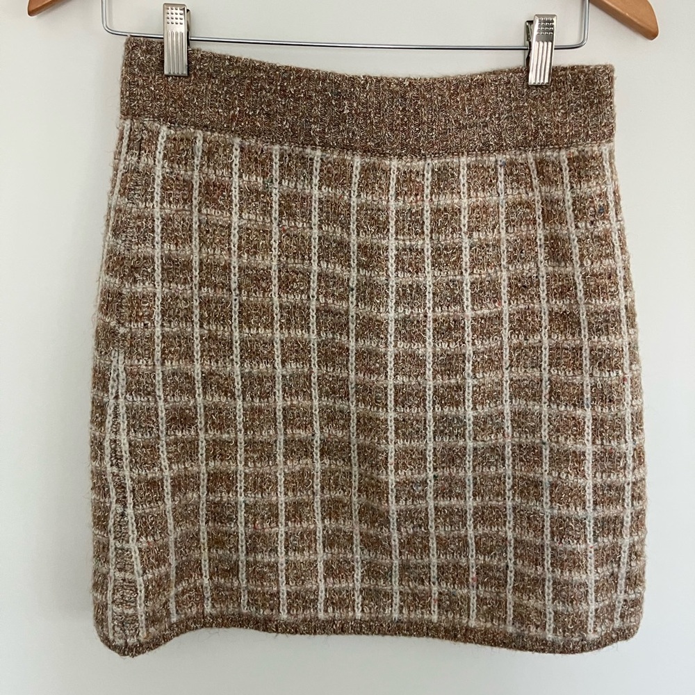 MING Skirt - soft wool blend with stretch waist band for comfort/fit . Size M